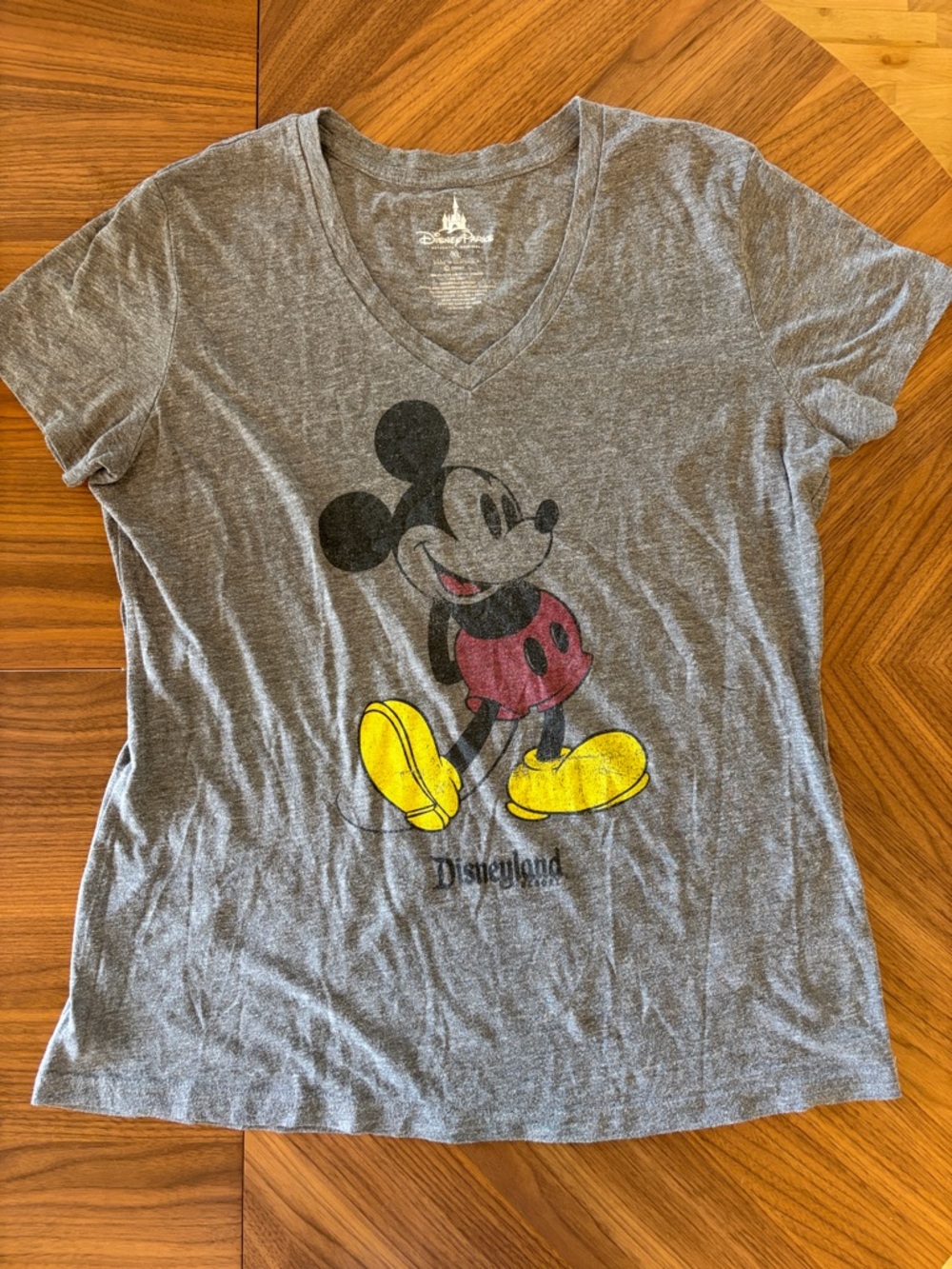 Disneyland Grey V-Neck Mickey Mouse Women’s Graphic Tee XL